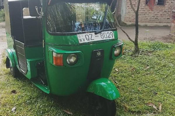 BAJAJ 2010 4 STROKE