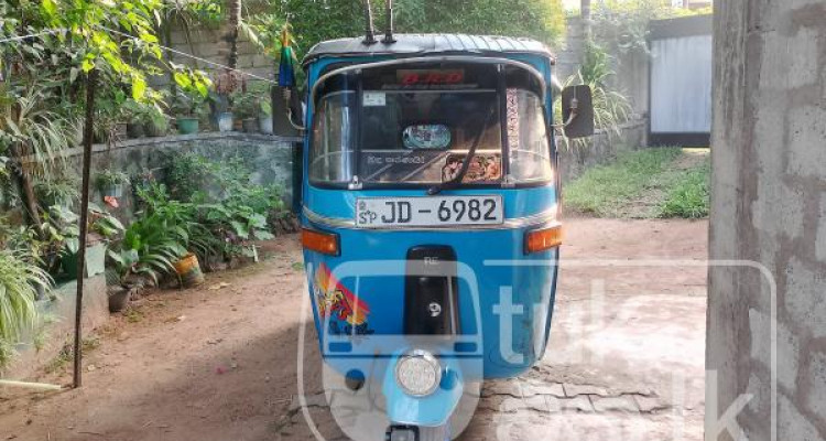 BAJAJ 2004 2 STROKE
