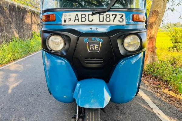 BAJAJ 2015 4 STROKE