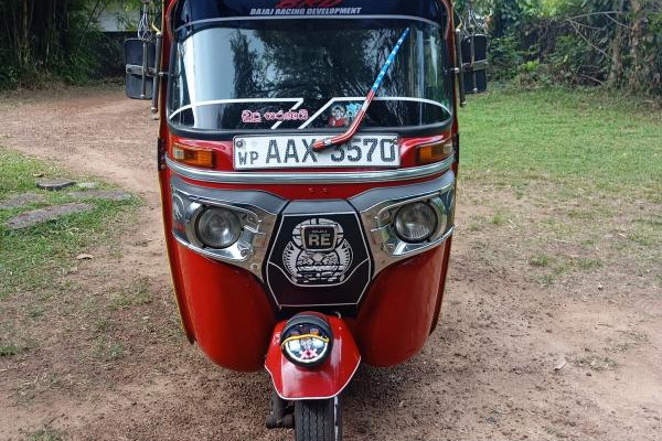 BAJAJ 2015 4 STROKE